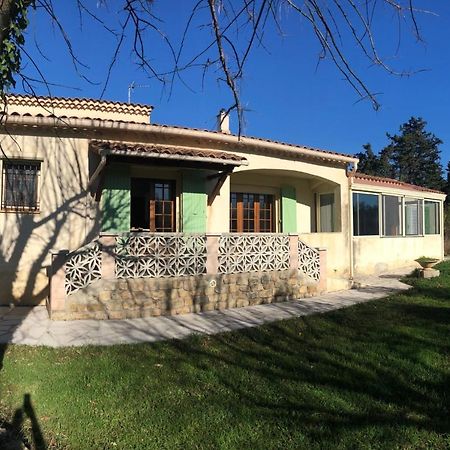 La Maison Des Sources Salon-de-Provence Exterior photo